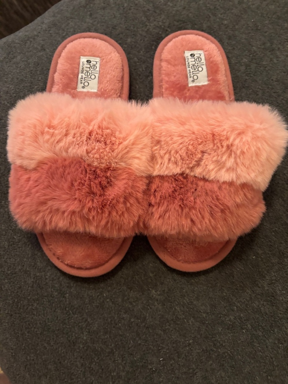 NWT Hello Mello Puff Cotton Candy Slippers